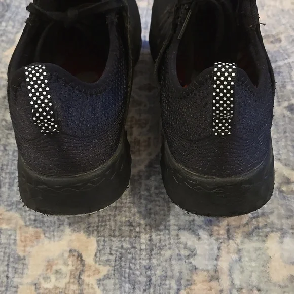 New Balace Minnie Mouse Running Shoe Sz 8.5 - Picture 3 of 9